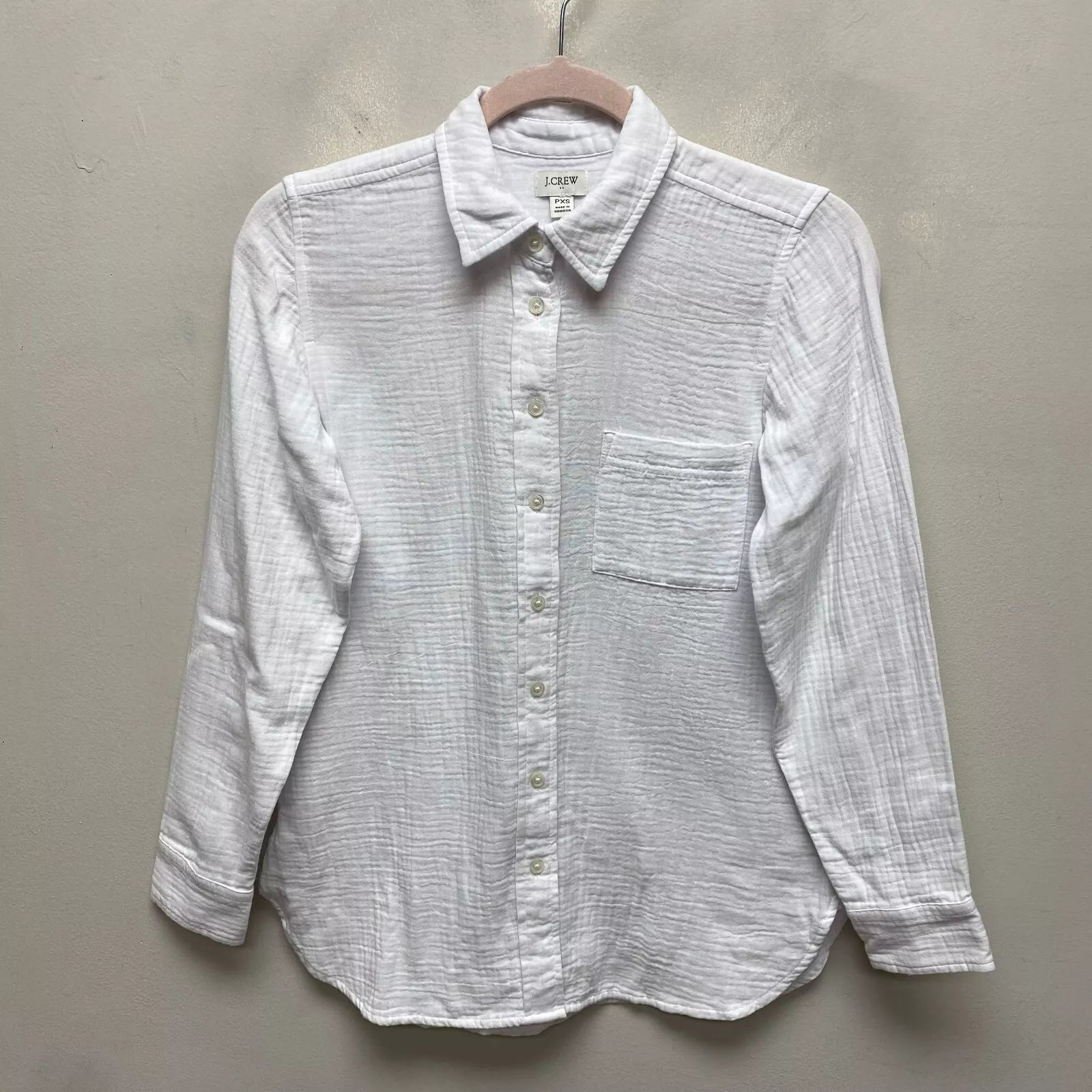 Jessica Simpson Women's Long Sleeve Double Gauze Crinkle Button-Up Shirt with Pocket