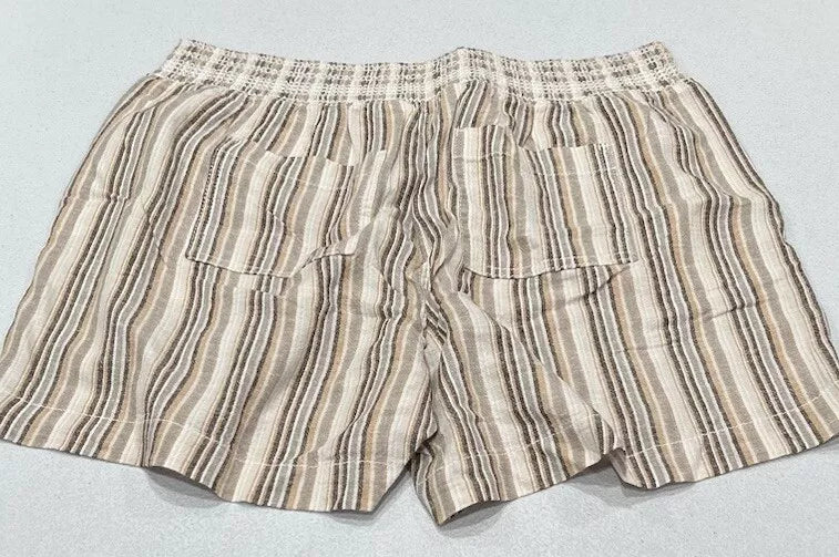 Briggs Women's Linen Blend Pull-On Shorts with Pockets