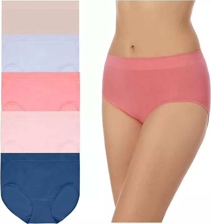 Carole Hochman Women’s Seamless Full Coverage Briefs - 4 or 5 Pack - Stay in Place Size M