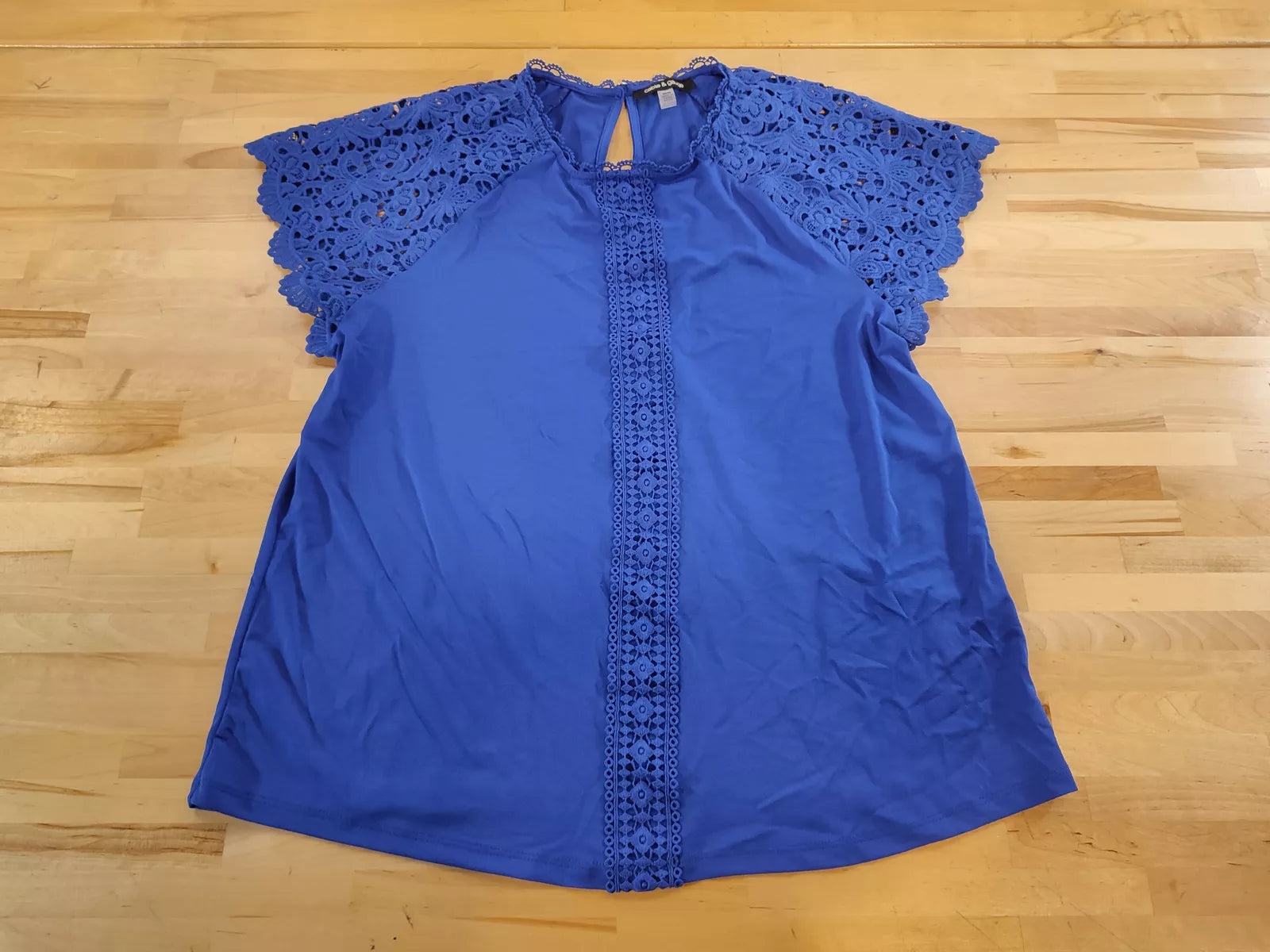 Cable & Gauge Ladies' Lace Trim Top – Elegant Women's Blouse with Delicate Detailing