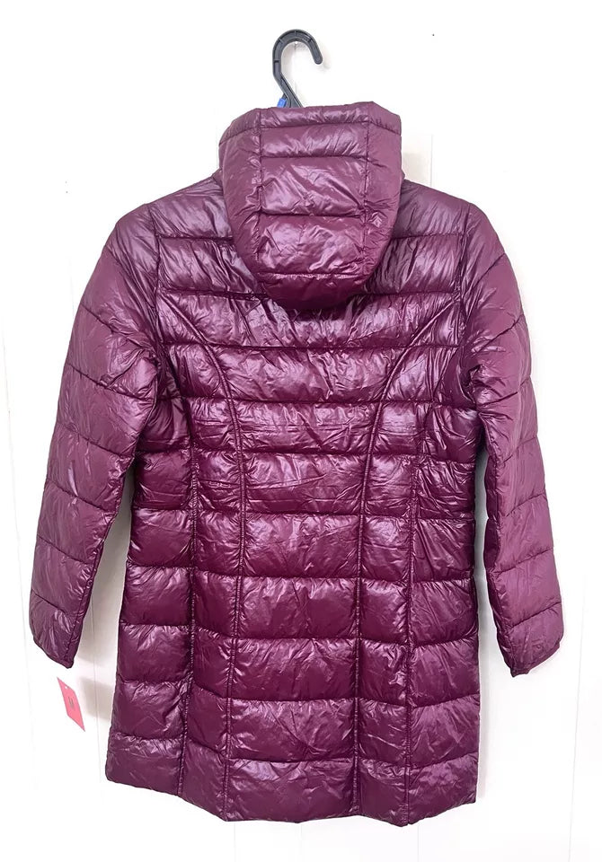 Adventure Ladies Maroon 3/4 Puffer Jacket - Lightweight & Stylish with Zippered Pockets