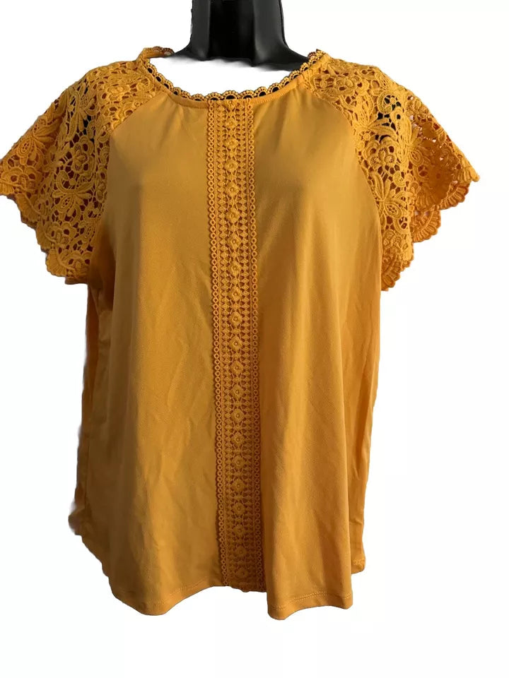 Cable & Gauge Ladies' Lace Trim Top – Elegant Women's Blouse with Delicate Detailing