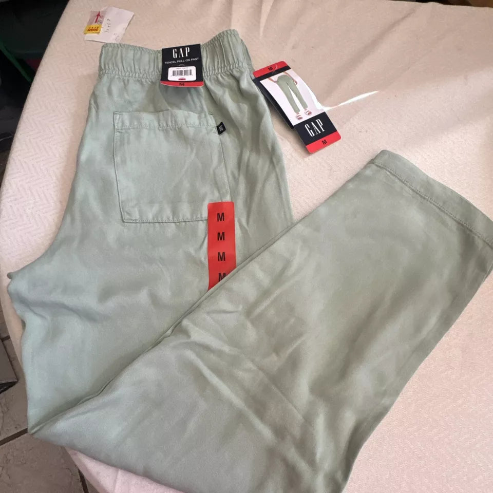 NWT GAP Women's Medium Green Elastic Waist Tencel Pull-On Pants